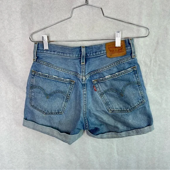 Levi’s 501 jean shorts distressed size 25 - Picture 5 of 6